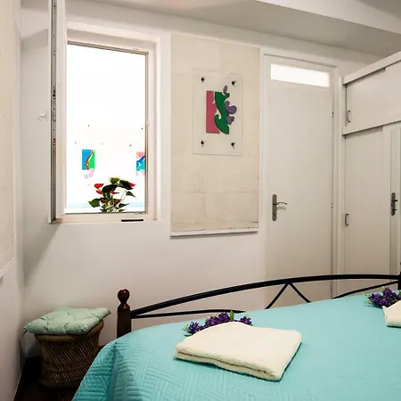 דירה Ibis Your Cosy Oasis With Private Parking And Patio *