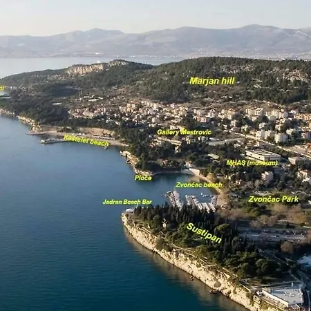 Ibis Your Cosy Oasis With Private Parking And Patio Appartement