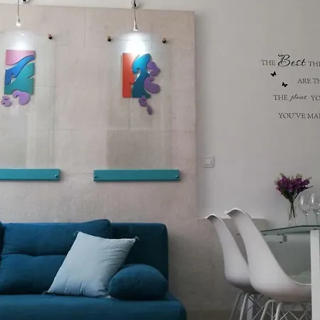 Ibis Your Cosy Oasis With Private Parking And Patio Apartment *